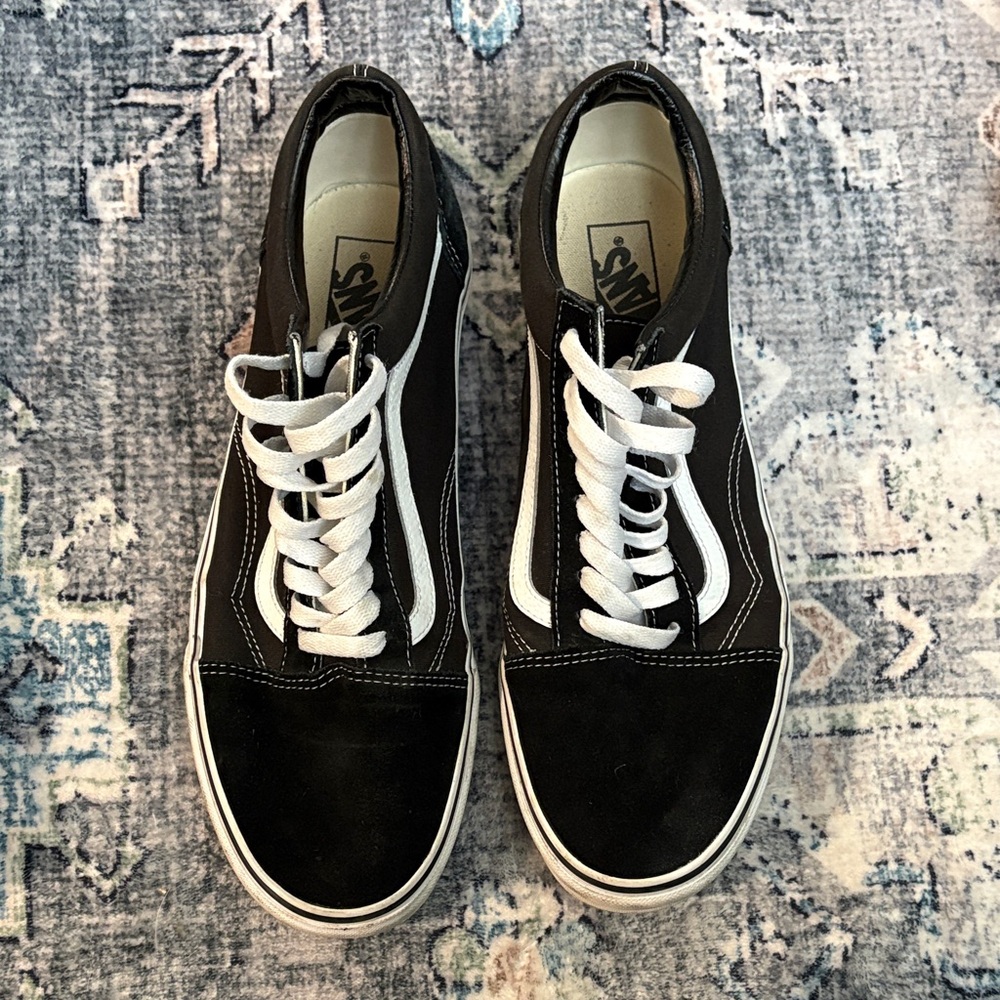 Vans Classic Black and White Old Skool Size 12 Men’s
